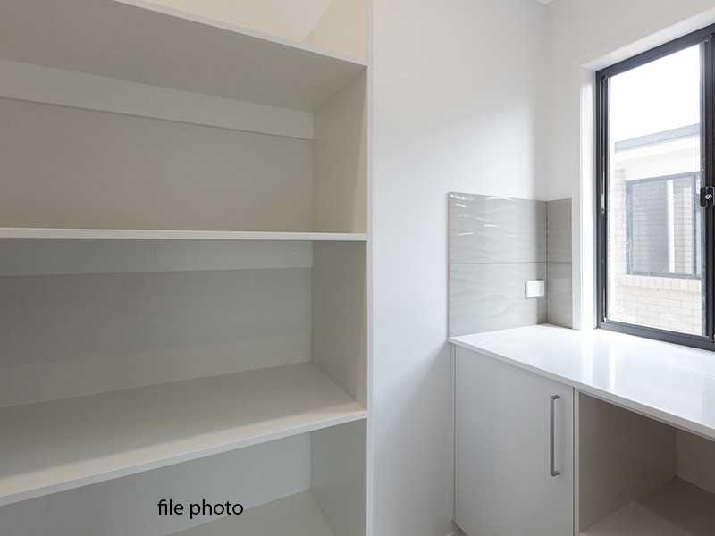 4 Flinders circ, Fitzgibbon QLD 4018