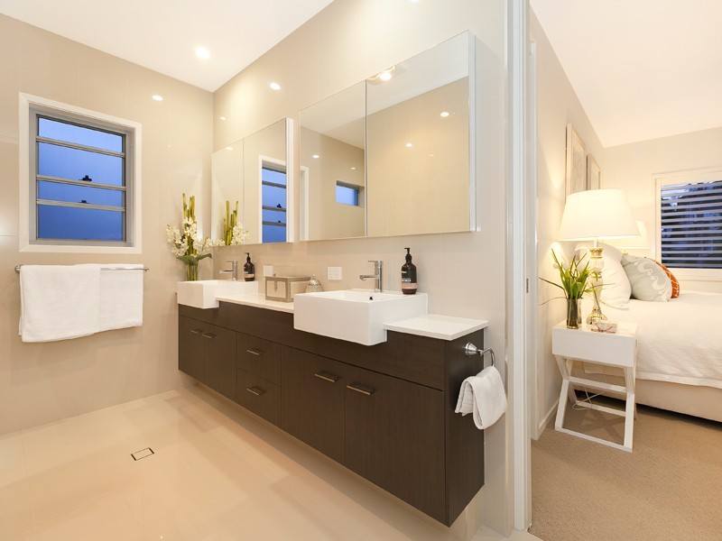 3 Wells Place, Wynnum West QLD 4178