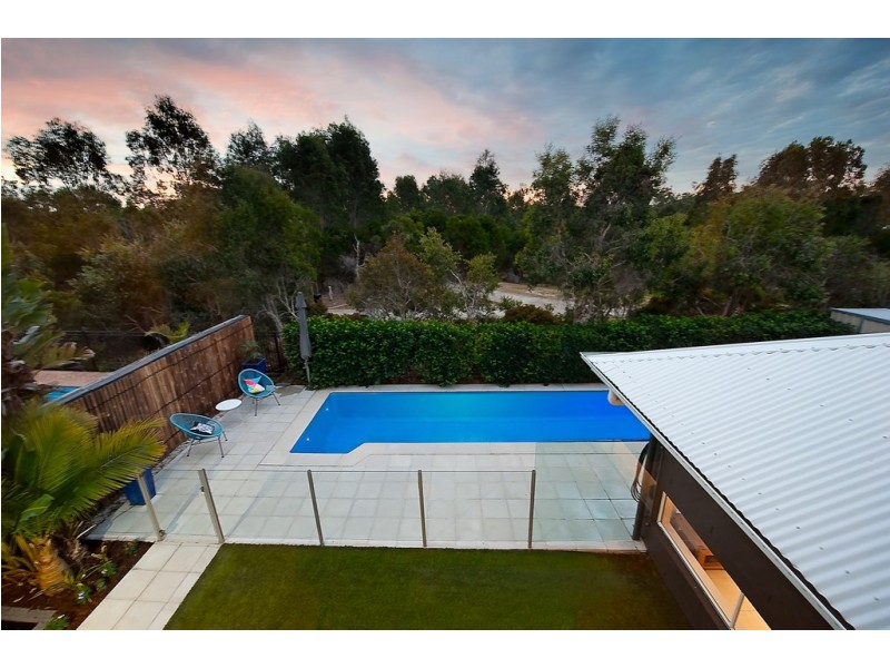 18 Kowari Crescent, North Lakes QLD 4509