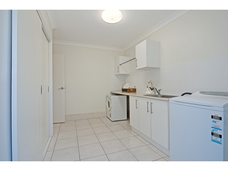 18 Kowari Crescent, North Lakes QLD 4509