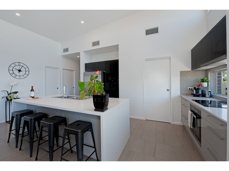 42 Waterside Esplanade, Caboolture South QLD 4510