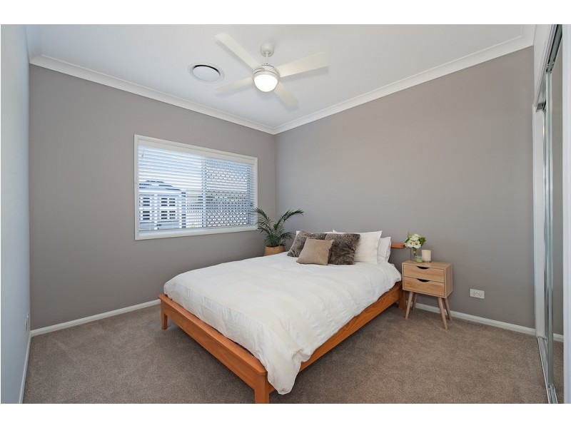 42 Waterside Esplanade, Caboolture South QLD 4510