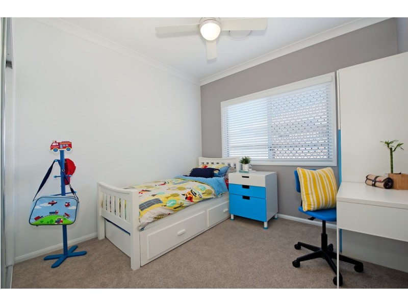 42 Waterside Esplanade, Caboolture South QLD 4510