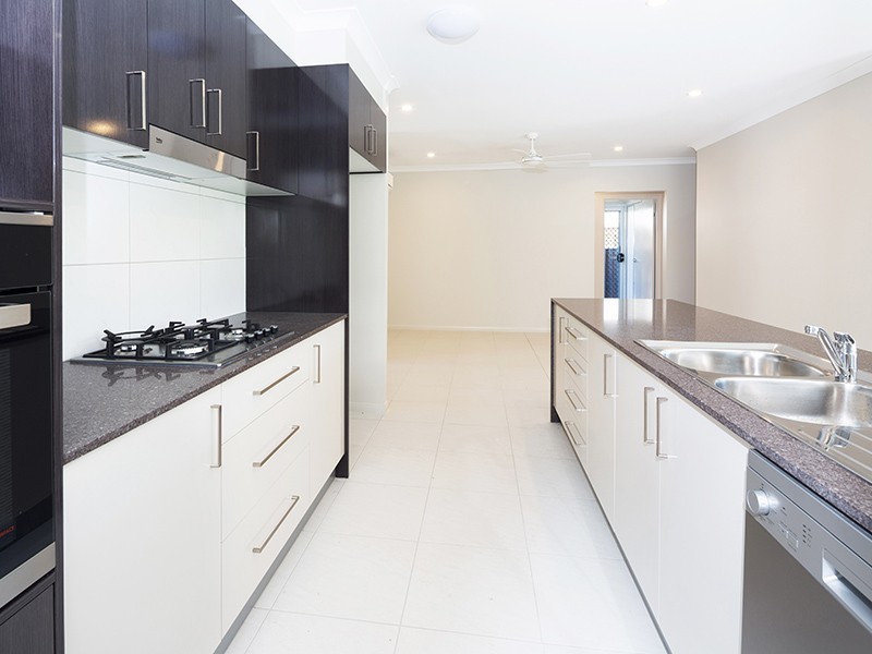 26 Seabreeze circ, Deception Bay QLD 4508