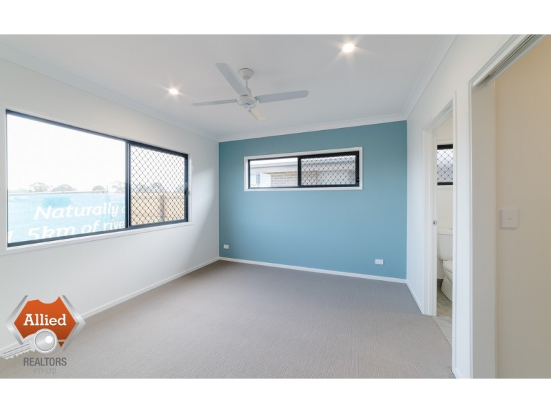 7 Casey st, Caboolture South QLD 4510