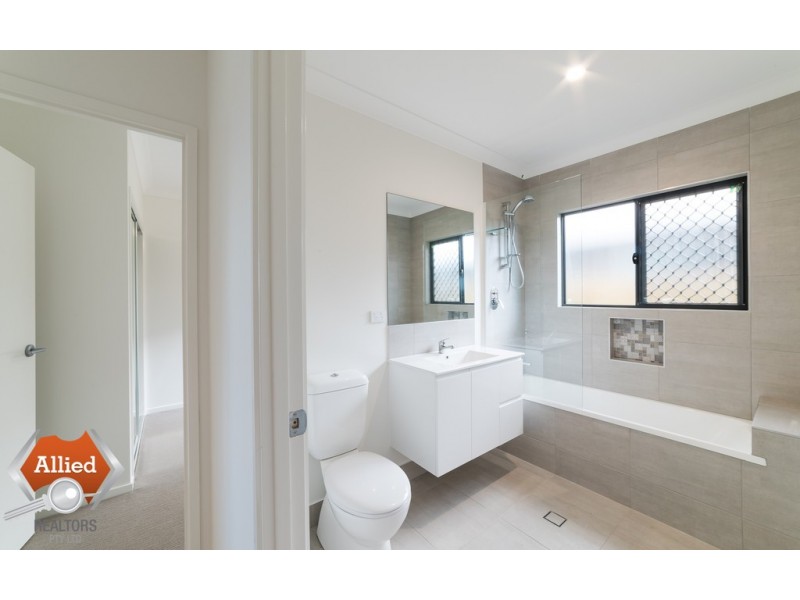 7 Casey st, Caboolture South QLD 4510
