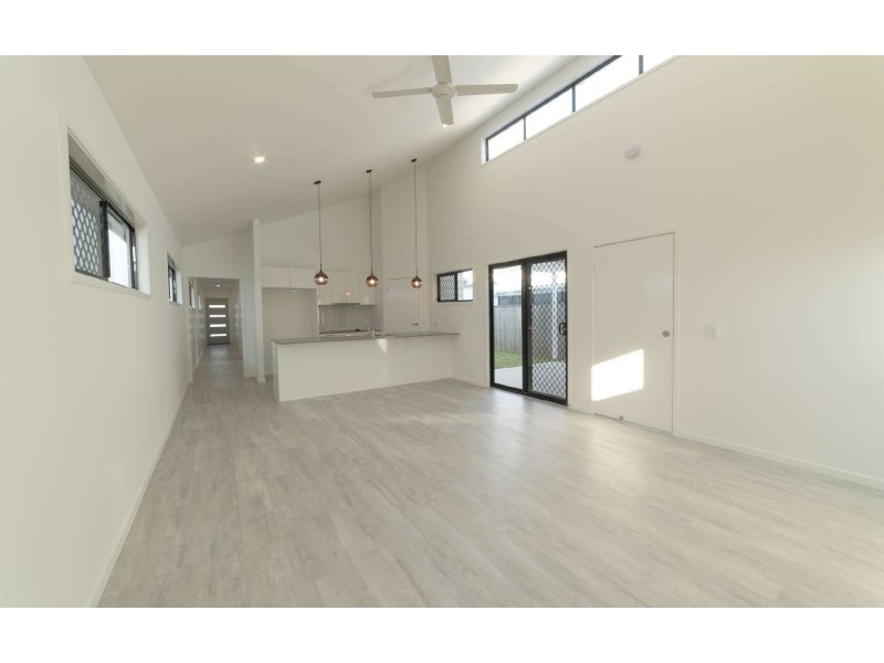 12 Seabreeze circ, Deception Bay QLD 4508