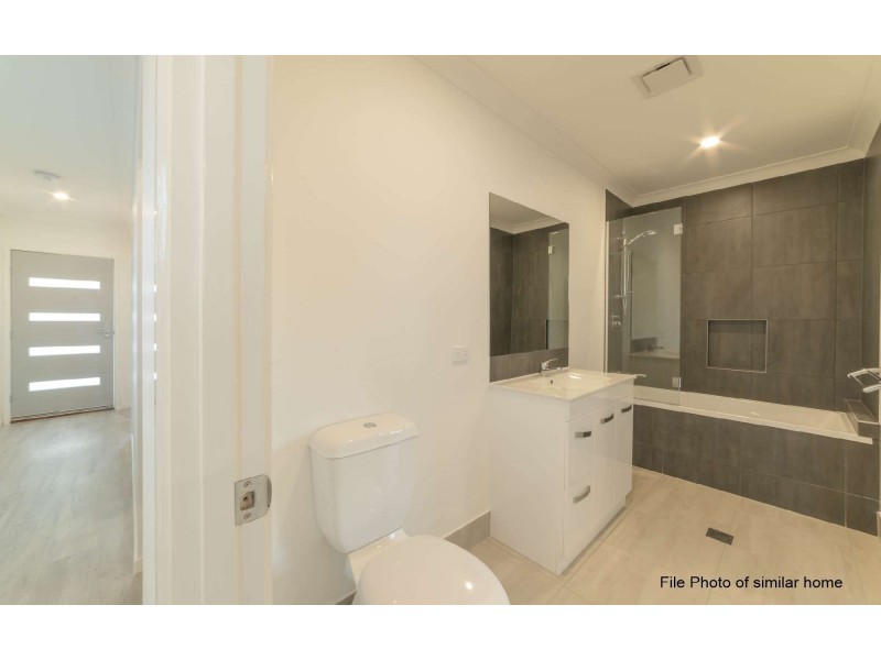 12 Seabreeze circ, Deception Bay QLD 4508