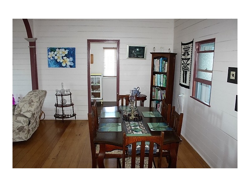 10 Morris Terrace, Gin Gin QLD 4671