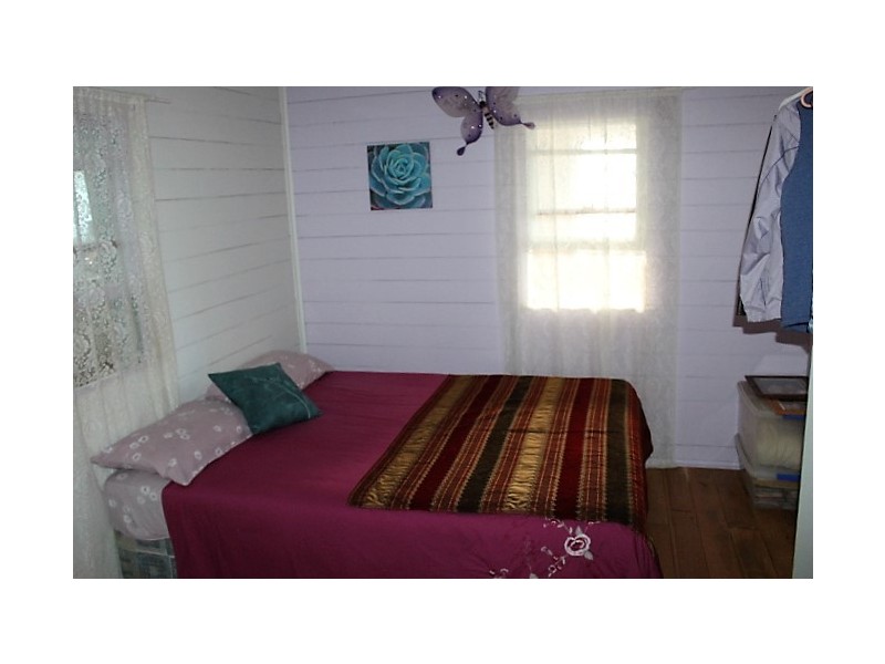 10 Morris Terrace, Gin Gin QLD 4671