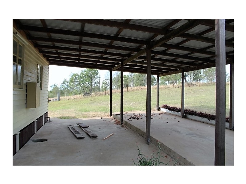 33 Horsecamp Rd, Gin Gin QLD 4671