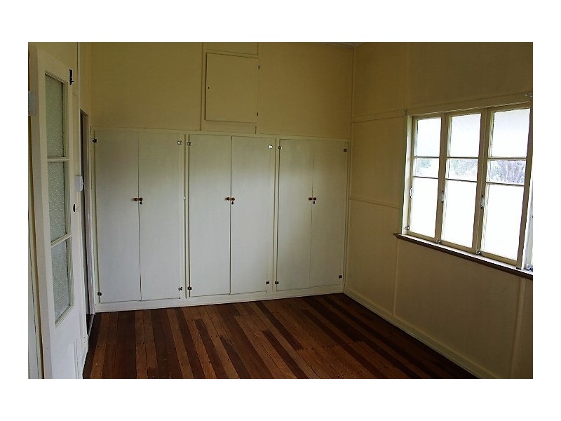 33 Horsecamp Rd, Gin Gin QLD 4671