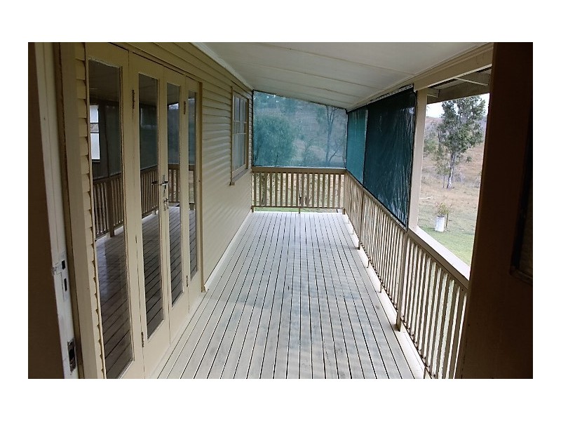 33 Horsecamp Rd, Gin Gin QLD 4671