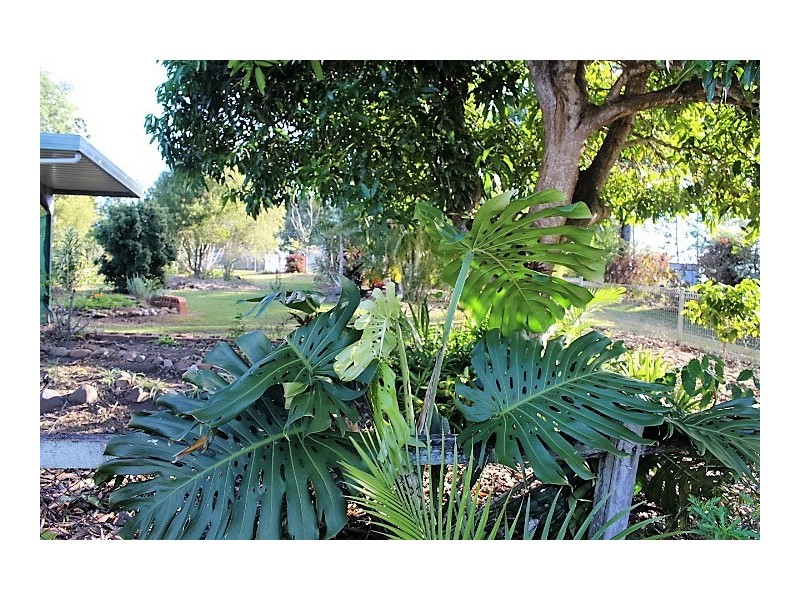 10 Morris Terrace, Gin Gin QLD 4671