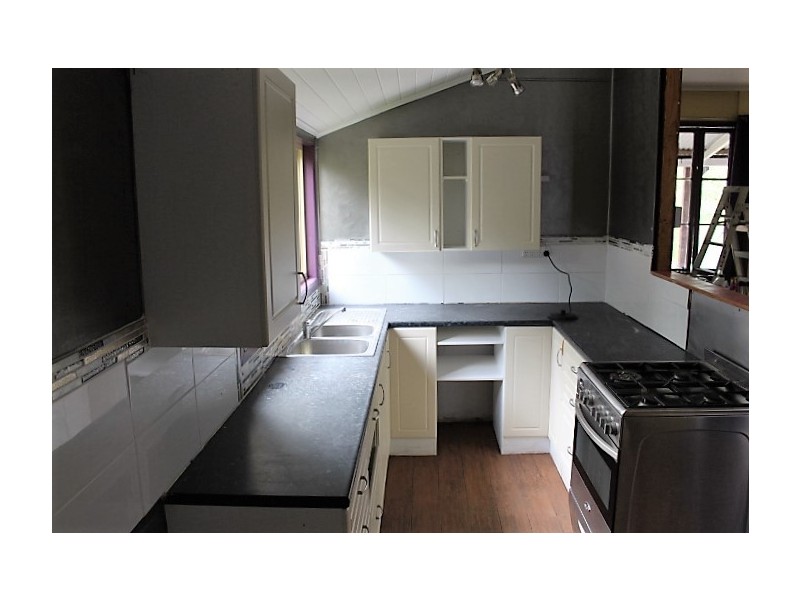 101 Rieck Street, Gin Gin QLD 4671