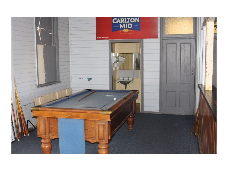 2 Mill St, Gin Gin QLD 4671