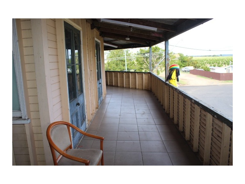 2 Mill St, Gin Gin QLD 4671