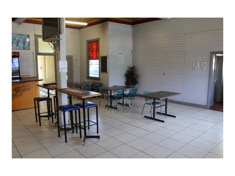 2 Mill St, Gin Gin QLD 4671