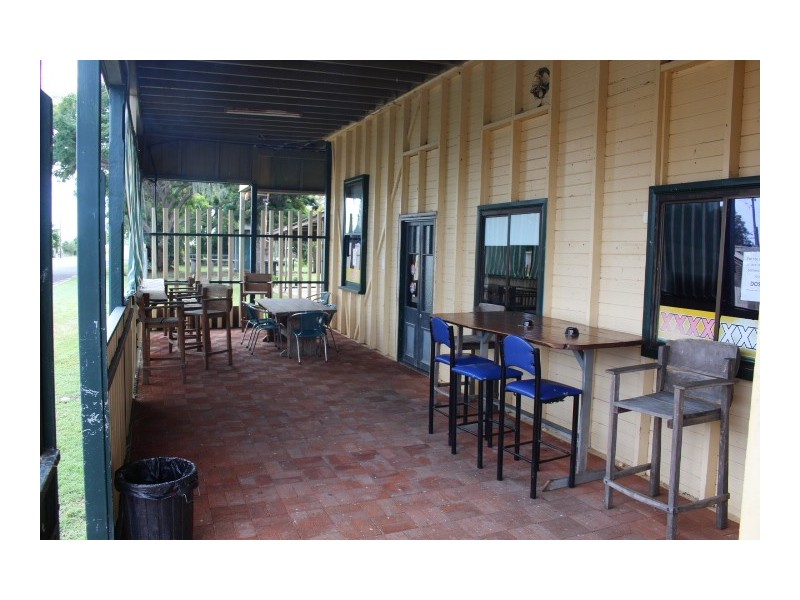 2 Mill St, Gin Gin QLD 4671