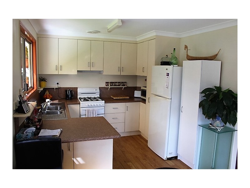 82 Bishops Rd, Gin Gin QLD 4671