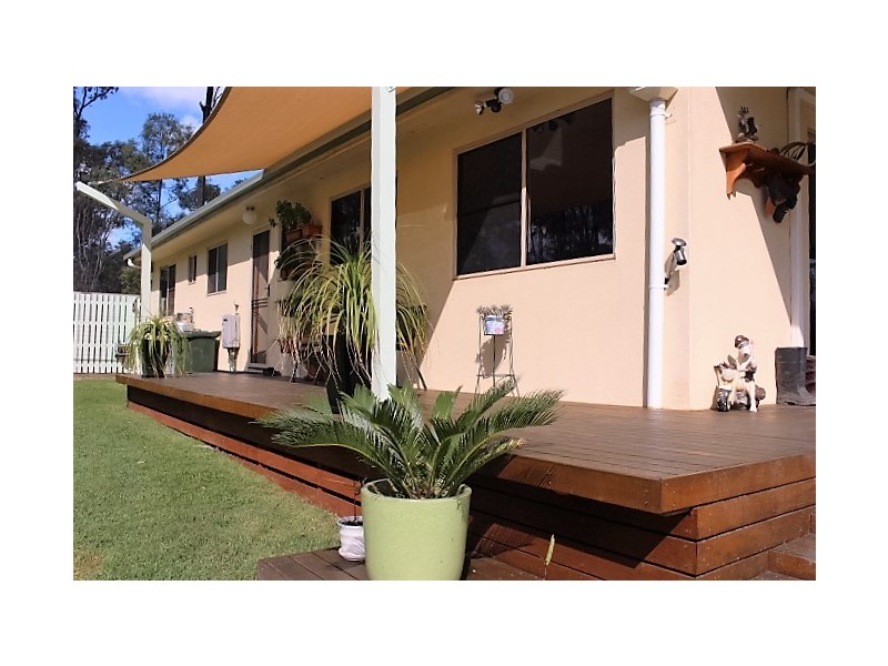 82 Bishops Rd, Gin Gin QLD 4671