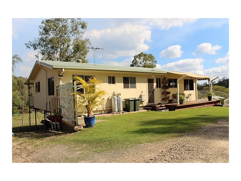 82 Bishops Rd, Gin Gin QLD 4671