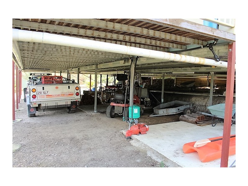 82 Bishops Rd, Gin Gin QLD 4671