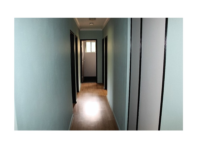 17 Hand Ct, Gin Gin QLD 4671