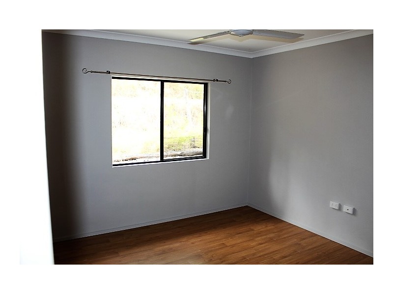 17 Hand Ct, Gin Gin QLD 4671