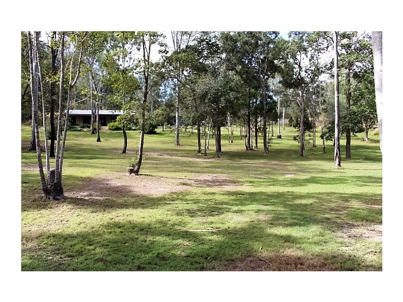 17 Hand Ct, Gin Gin QLD 4671