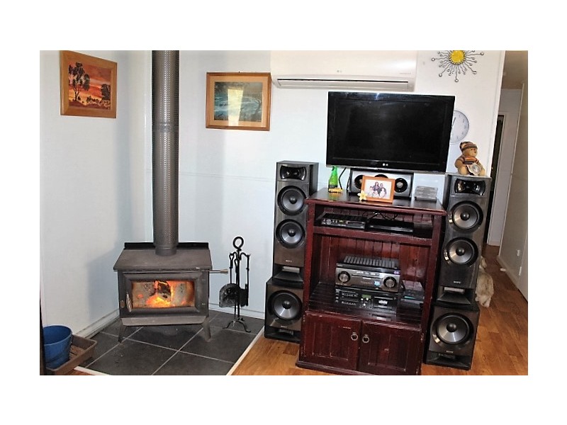173 Haughton St, Mount Perry QLD 4671