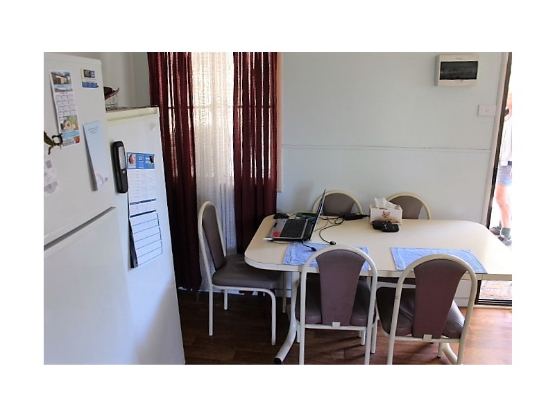 173 Haughton St, Mount Perry QLD 4671
