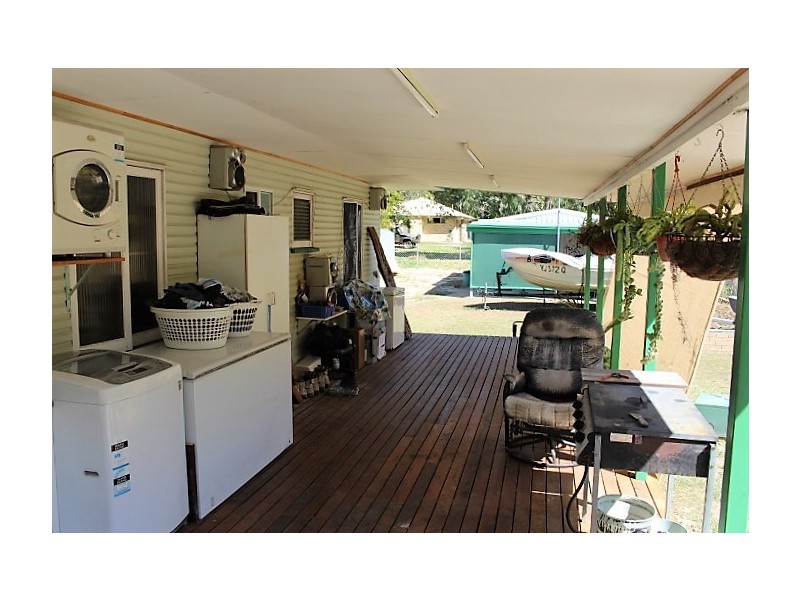 173 Haughton St, Mount Perry QLD 4671