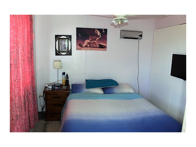 173 Haughton St, Mount Perry QLD 4671