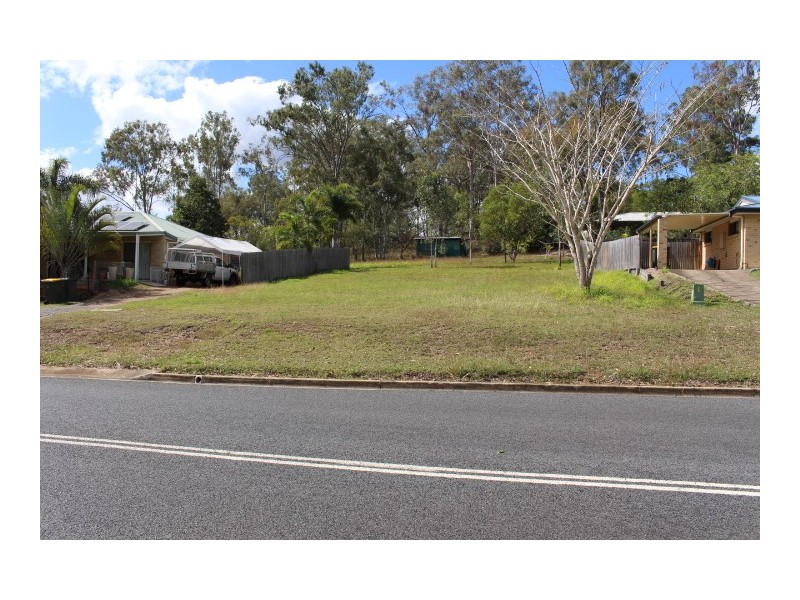 8a Tirroan Road, Gin Gin QLD 4671