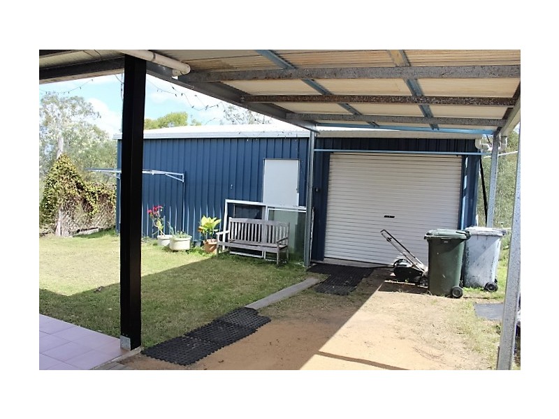 135 East River Pine Drive, Gin Gin QLD 4671