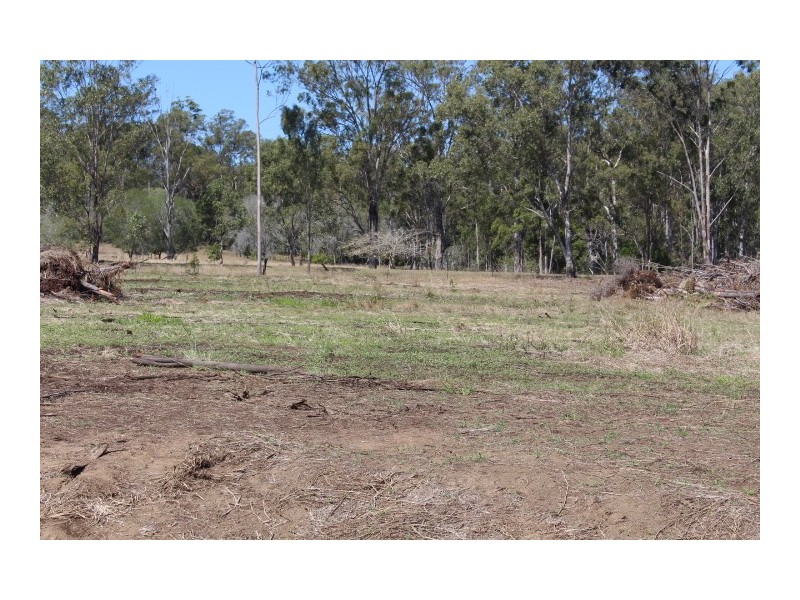 138 Salloom St, Gin Gin QLD 4671