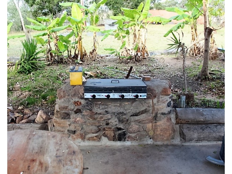 588 Duckpond Rd, Gin Gin QLD 4671