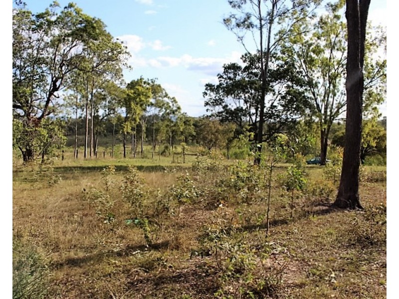 588 Duckpond Rd, Gin Gin QLD 4671