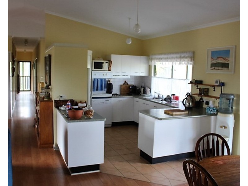 115 Thiels Rd, Gin Gin QLD 4671