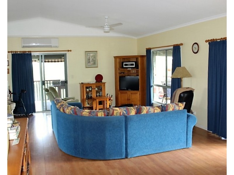 115 Thiels Rd, Gin Gin QLD 4671