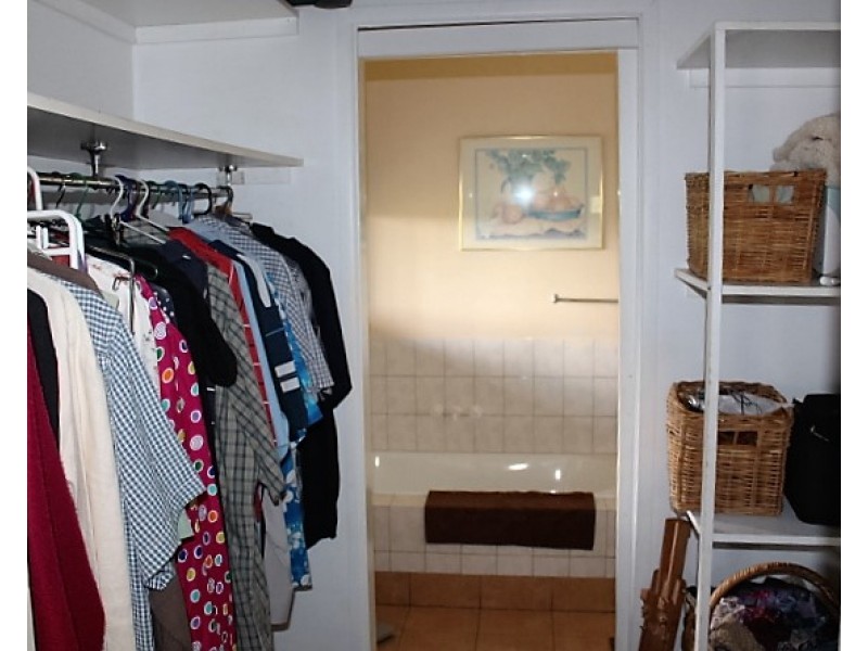 115 Thiels Rd, Gin Gin QLD 4671