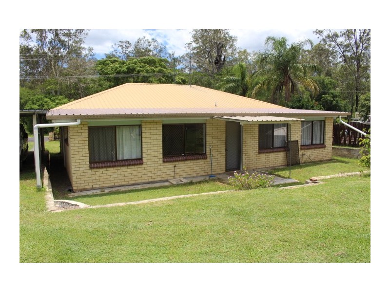 55 Elliott St, Gin Gin QLD 4671