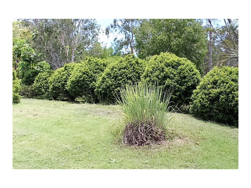 4 Village Lane, Gin Gin QLD 4671