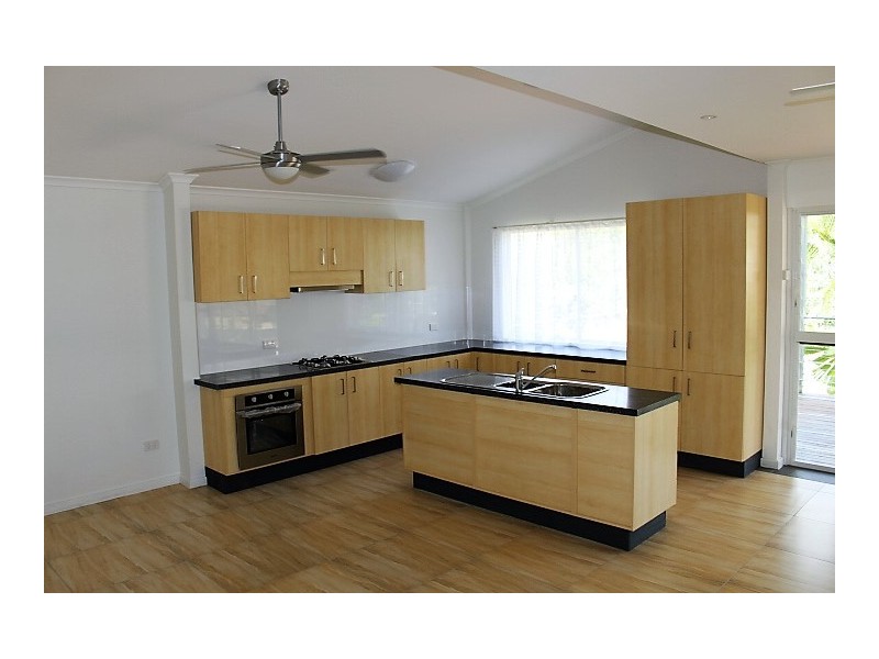 4 Village Lane, Gin Gin QLD 4671