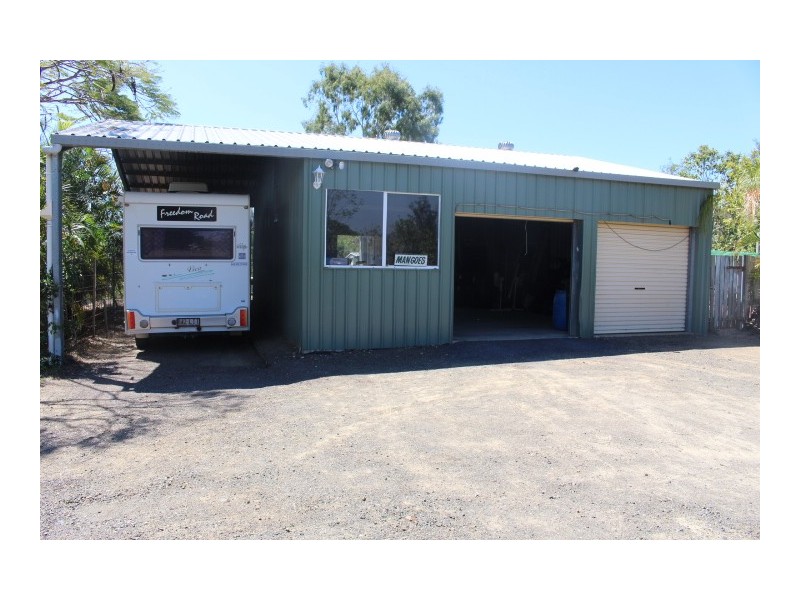 68 Hilltop Dr, Gin Gin QLD 4671