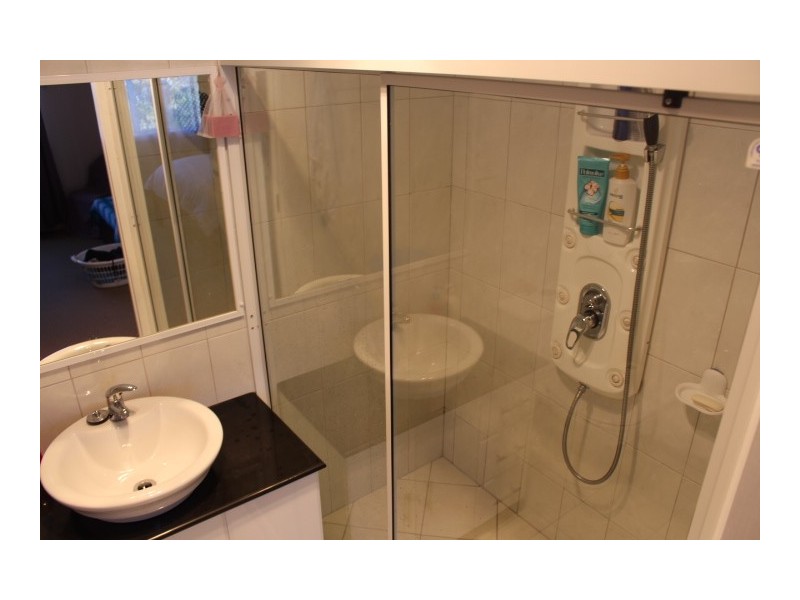 68 Hilltop Dr, Gin Gin QLD 4671