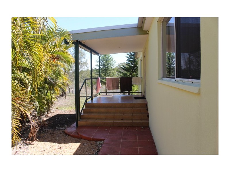 68 Hilltop Dr, Gin Gin QLD 4671