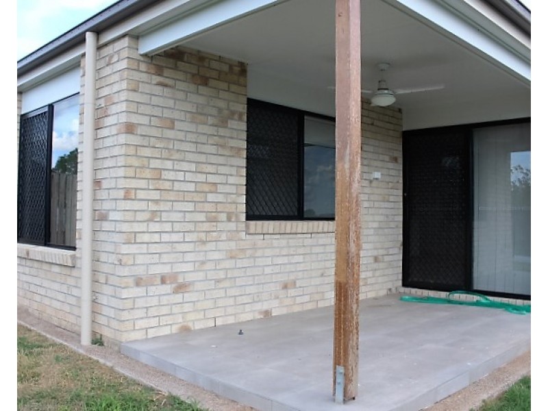 4A & 4B William St, Gin Gin QLD 4671