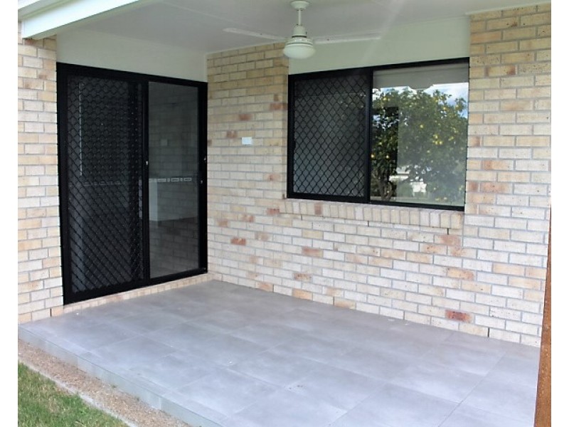 4A & 4B William St, Gin Gin QLD 4671